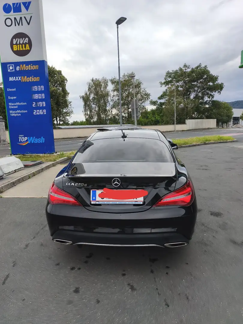 Mercedes-Benz CLA 220 d 7G-DCT Urban - 2