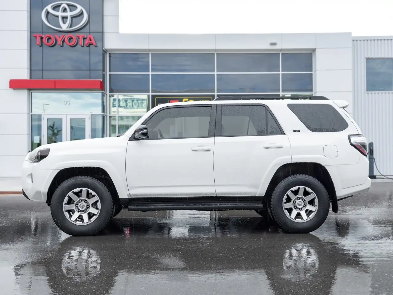 Toyota 4-Runner снимка Toyota 4-Runner