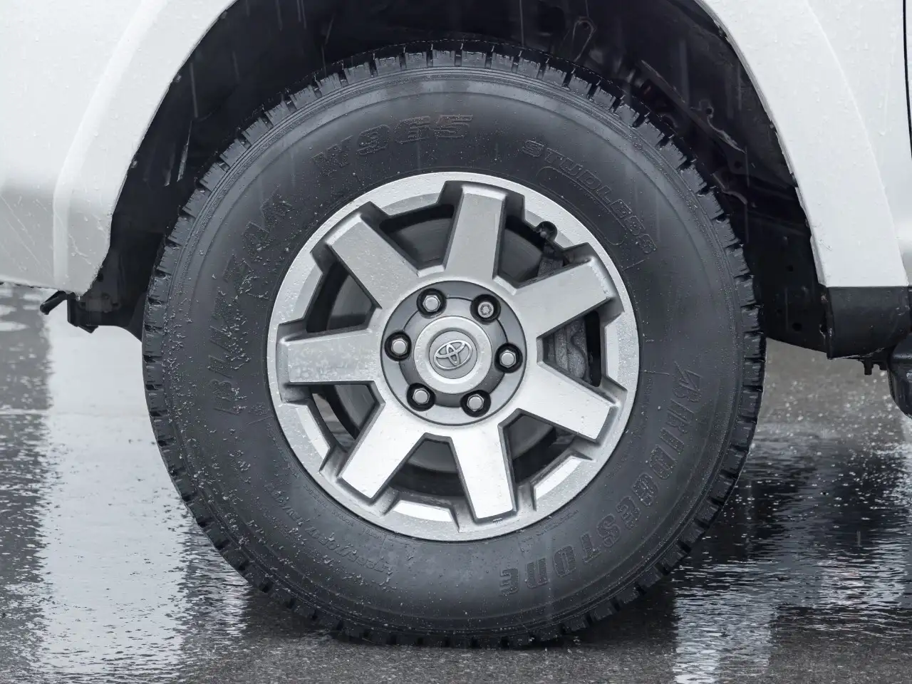 Toyota 4-Runner снимка Toyota 4-Runner