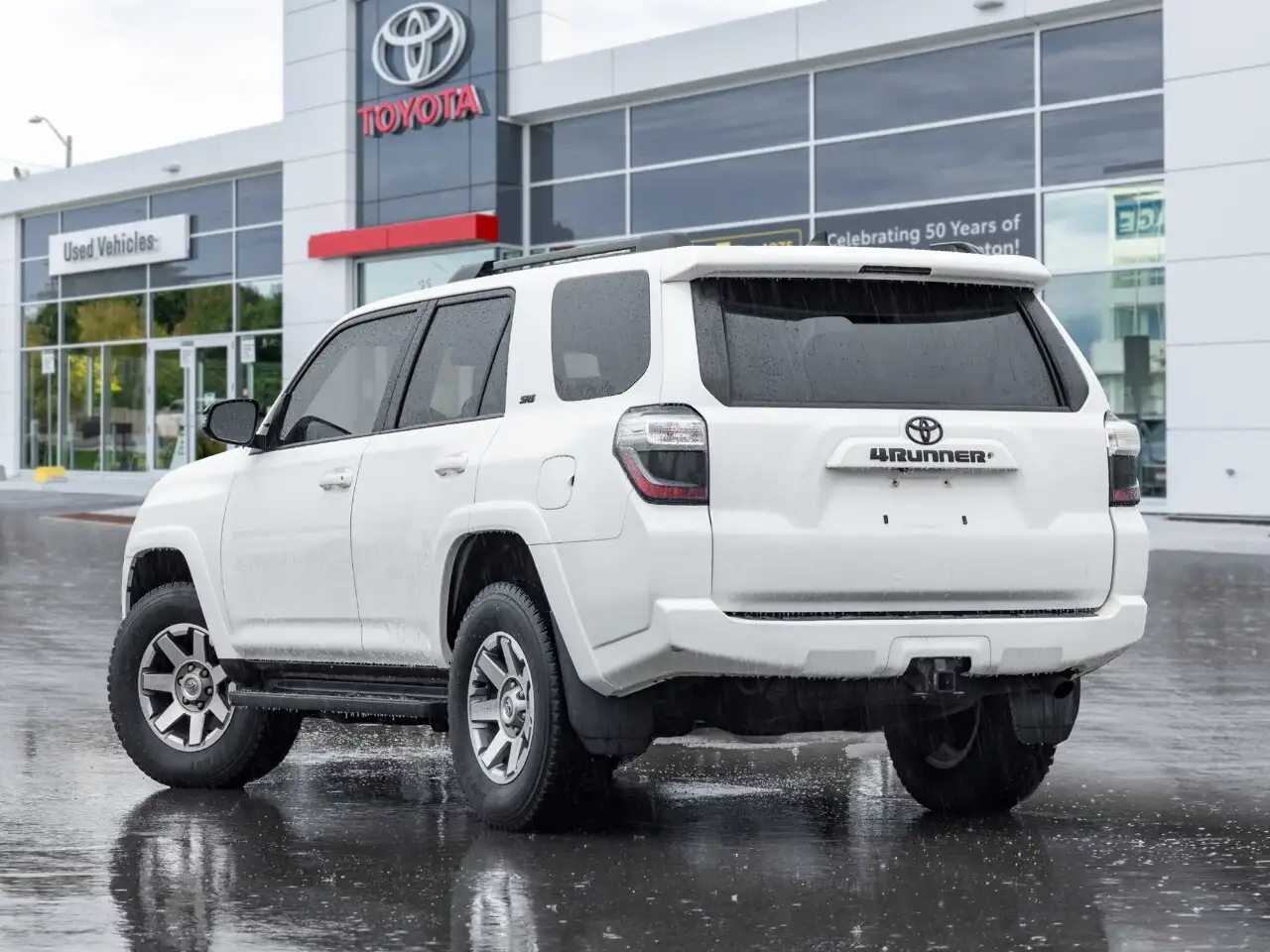 Toyota 4-Runner снимка Toyota 4-Runner