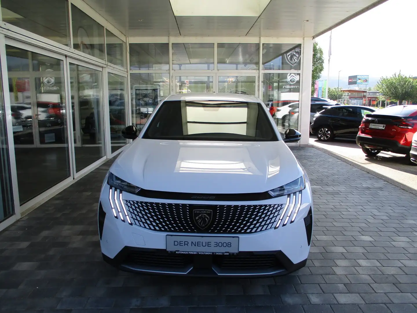 Peugeot 3008 Hybrid 145 Allure Weiß - 2