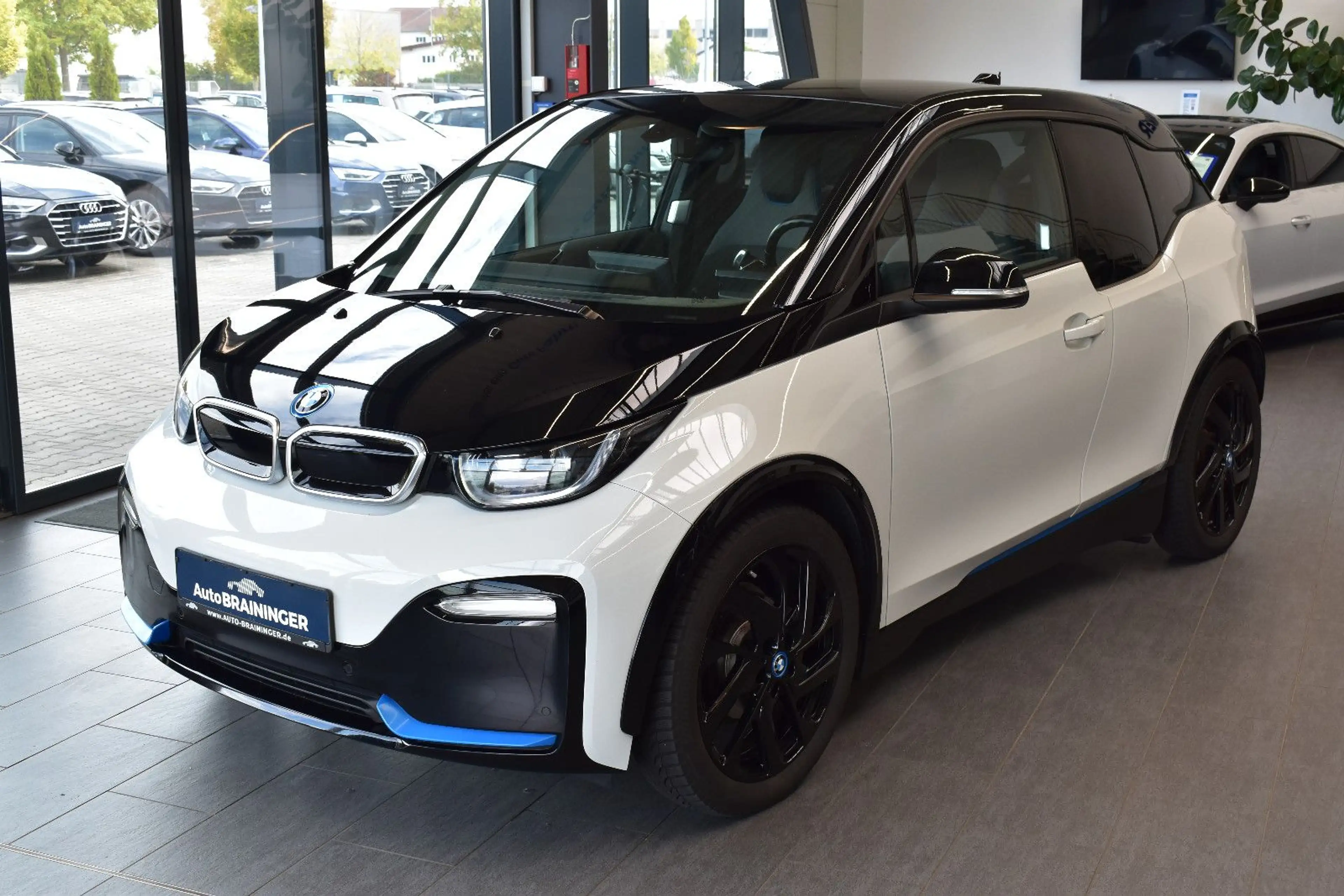 BMW i3 s 120Ah LED~NaviPlus~LiveC~Wärmepumpe~Tempom — photo 4