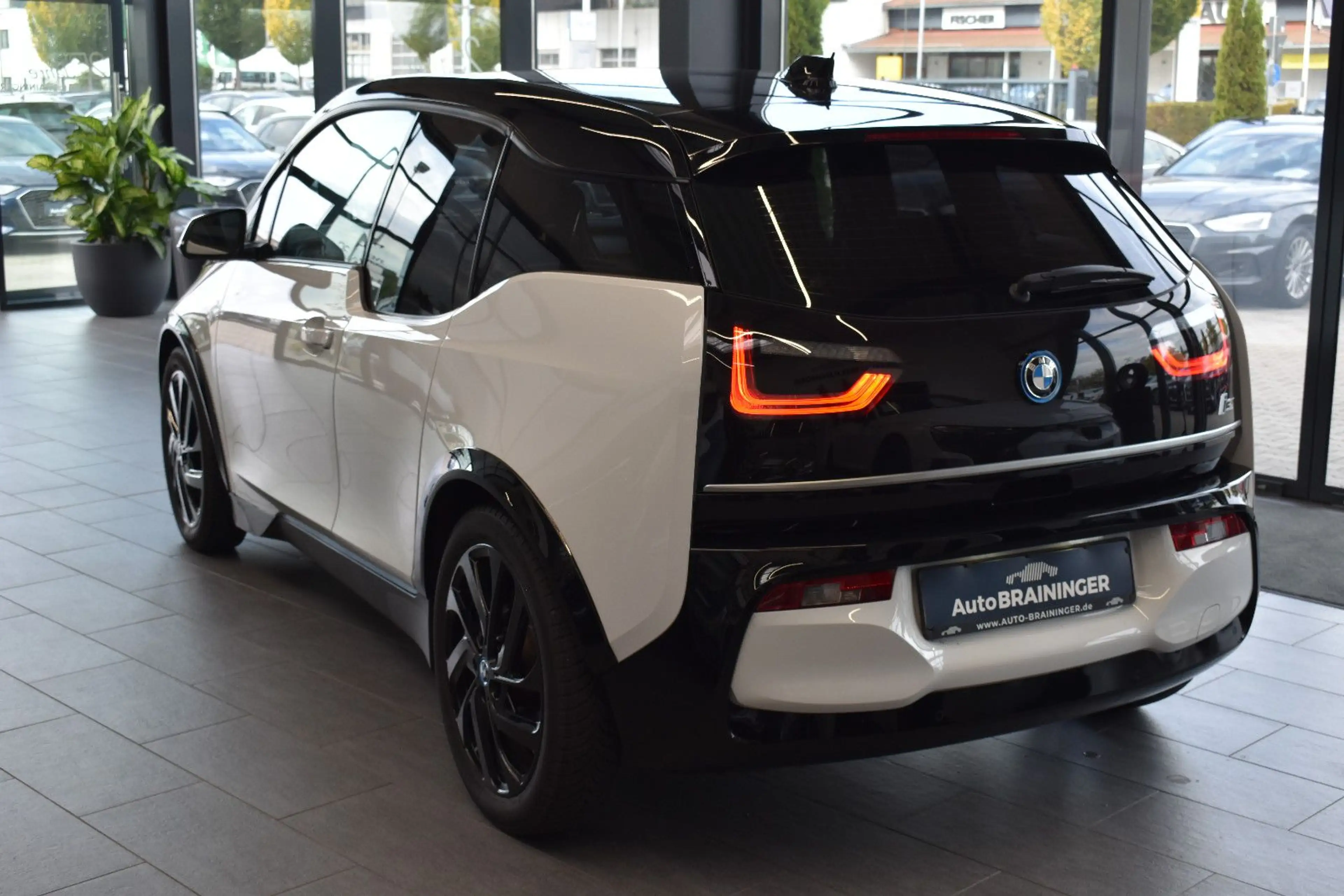 BMW i3 s 120Ah LED~NaviPlus~LiveC~Wärmepumpe~Tempom — photo 7