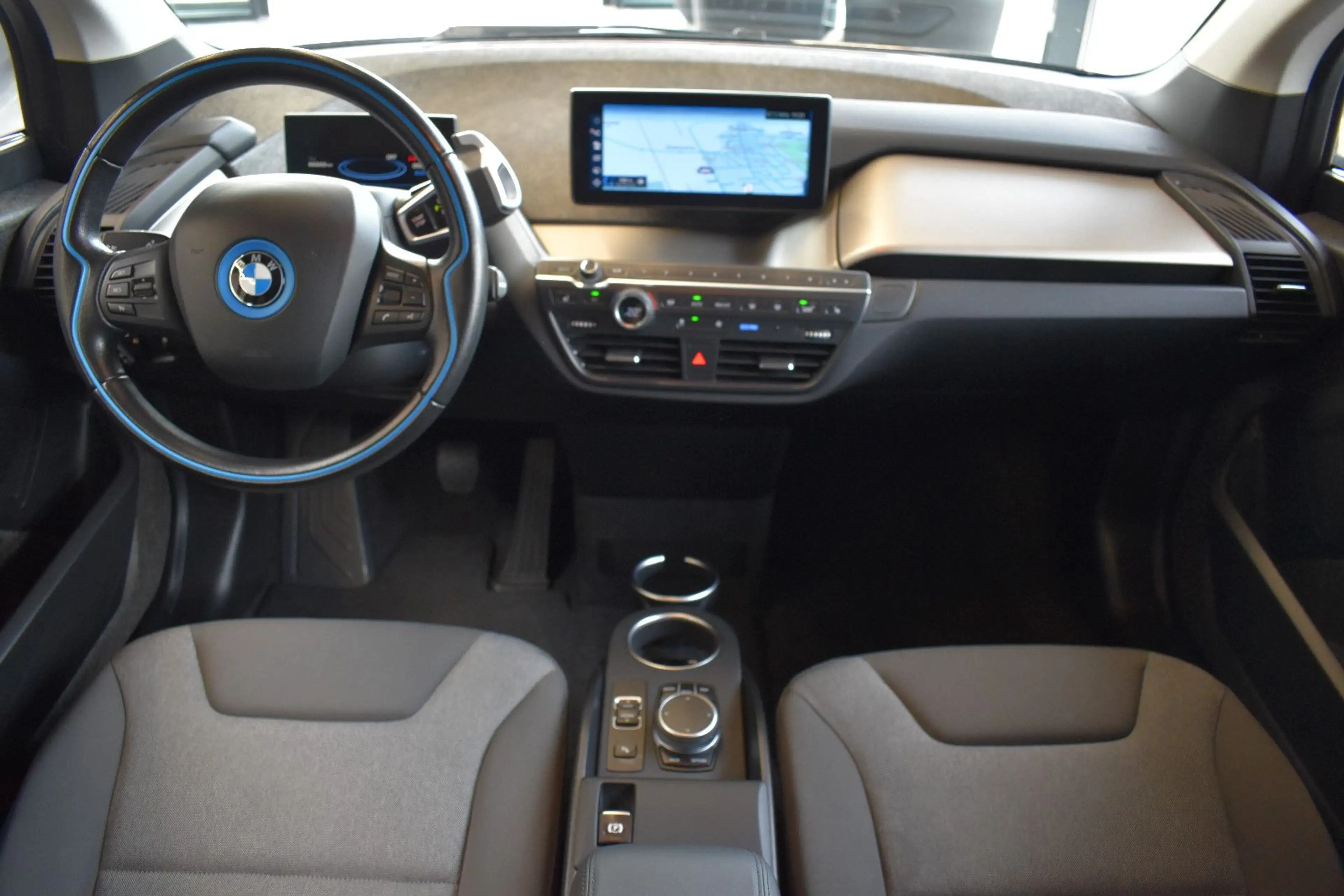 BMW i3 s 120Ah LED~NaviPlus~LiveC~Wärmepumpe~Tempom — photo 3