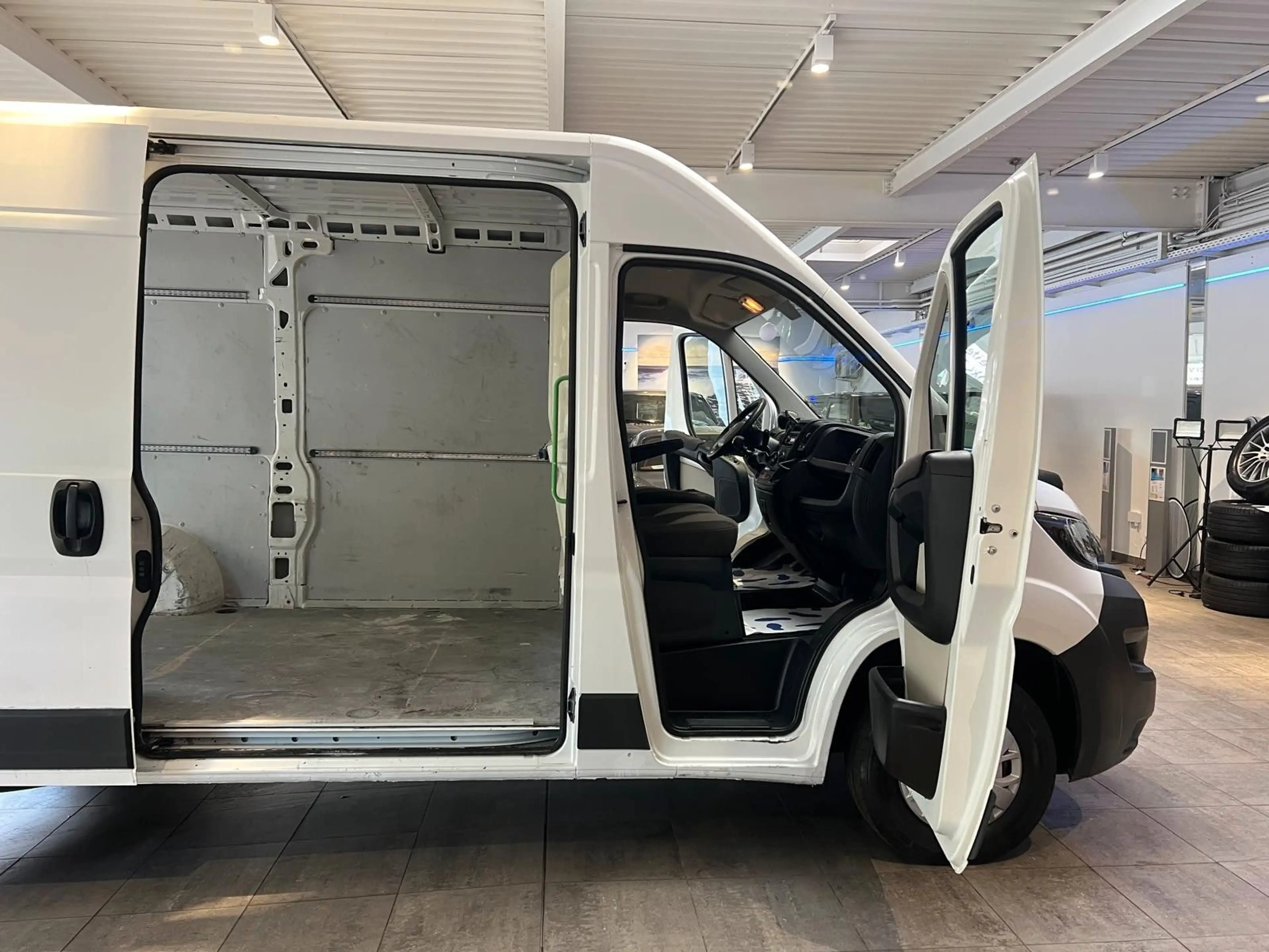 Peugeot Boxer 2,2 HDI Hoch+Lang*L2-H2*Garantie*AHK — photo 8