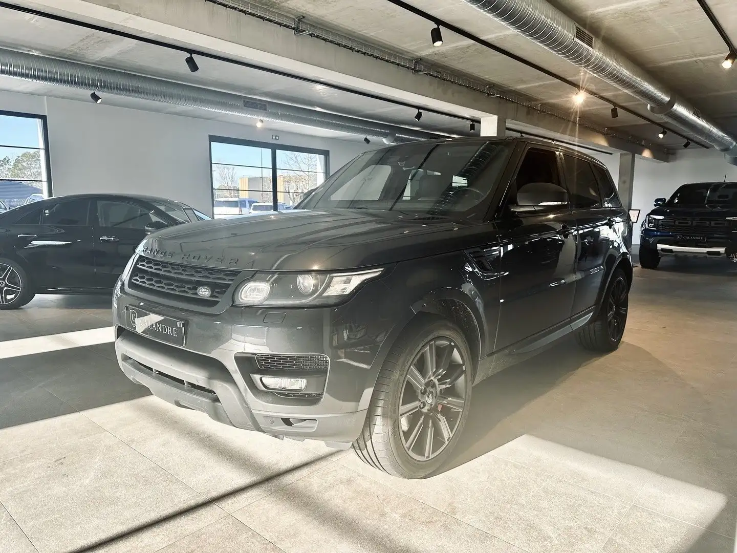 Land Rover Range Rover Sport MARK III SDV8 4.4L HSE DYNAMIC A Gris - 1