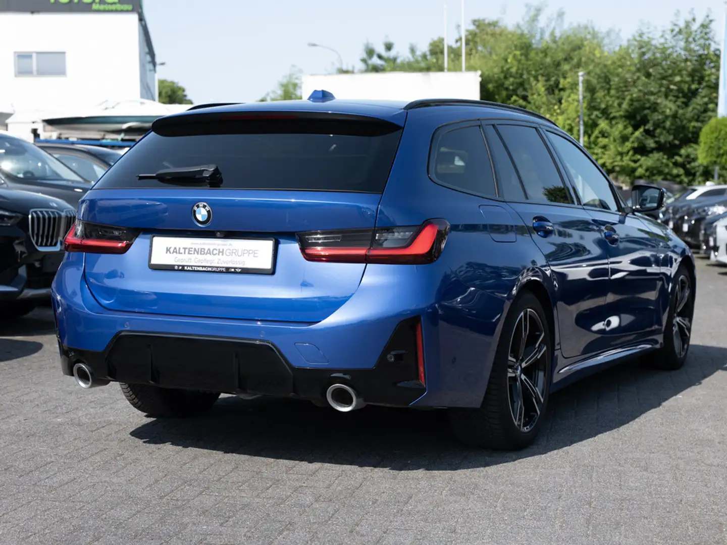 BMW 320 d Touring M-Sportpaket NAVI FACEL. AHK HUD Blau - 2