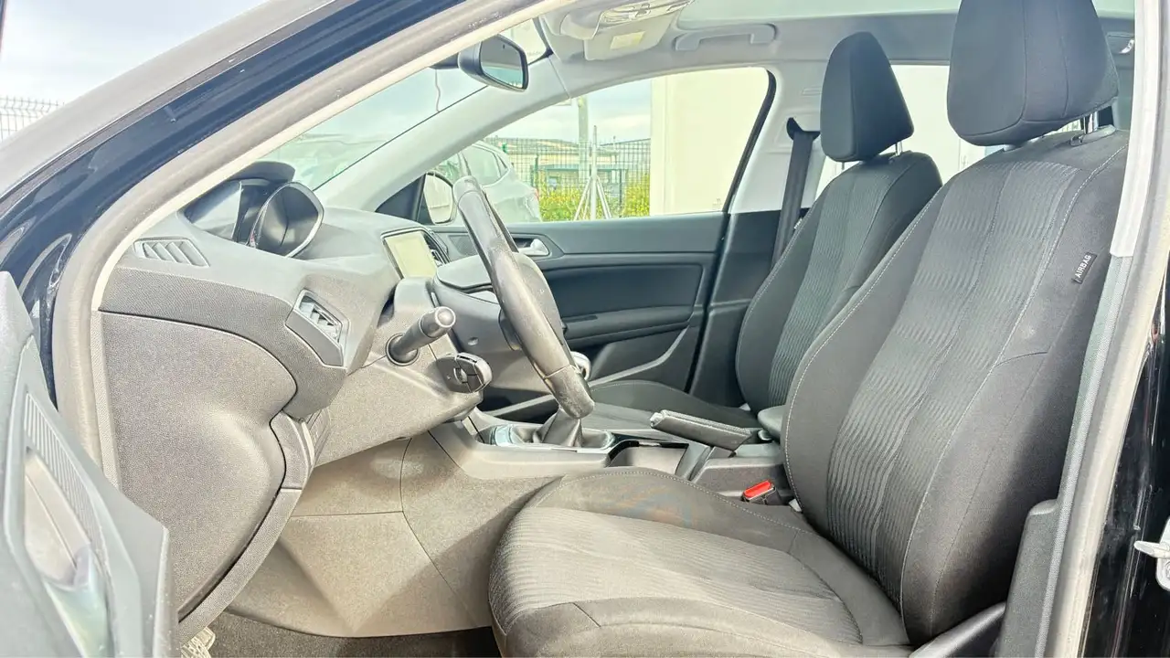 Peugeot 308 308 SW — photo 10