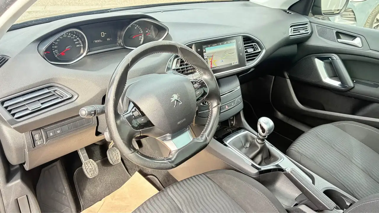 Peugeot 308 308 SW — photo 9