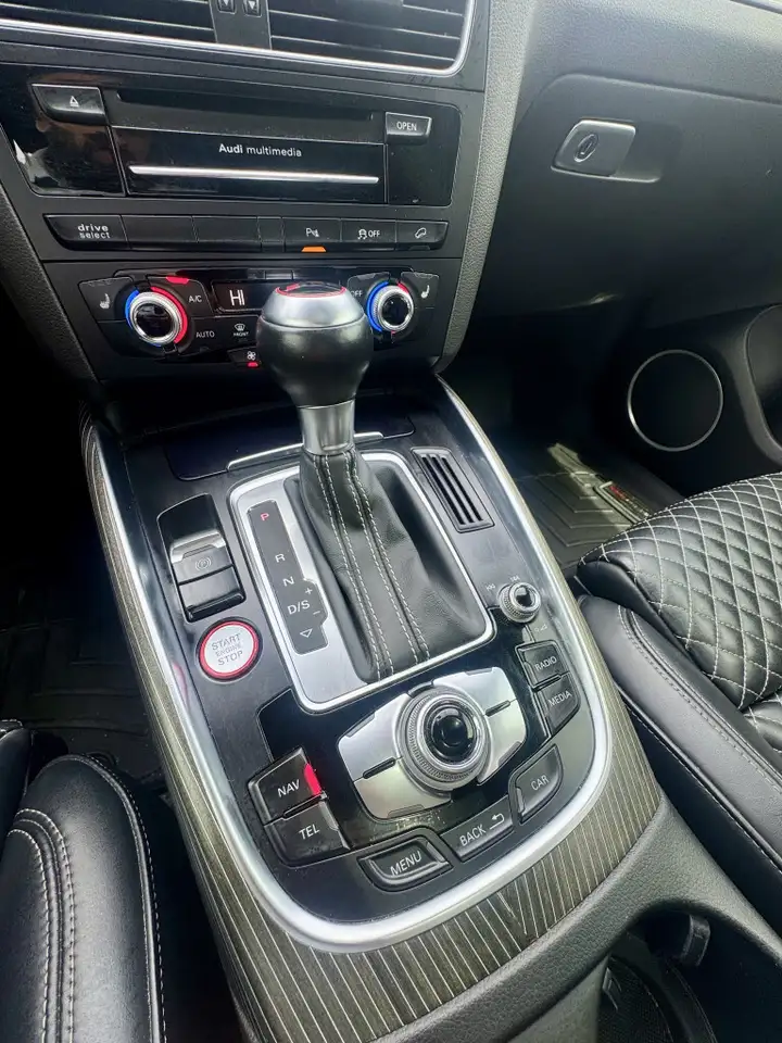 Audi SQ5 снимка Audi SQ5