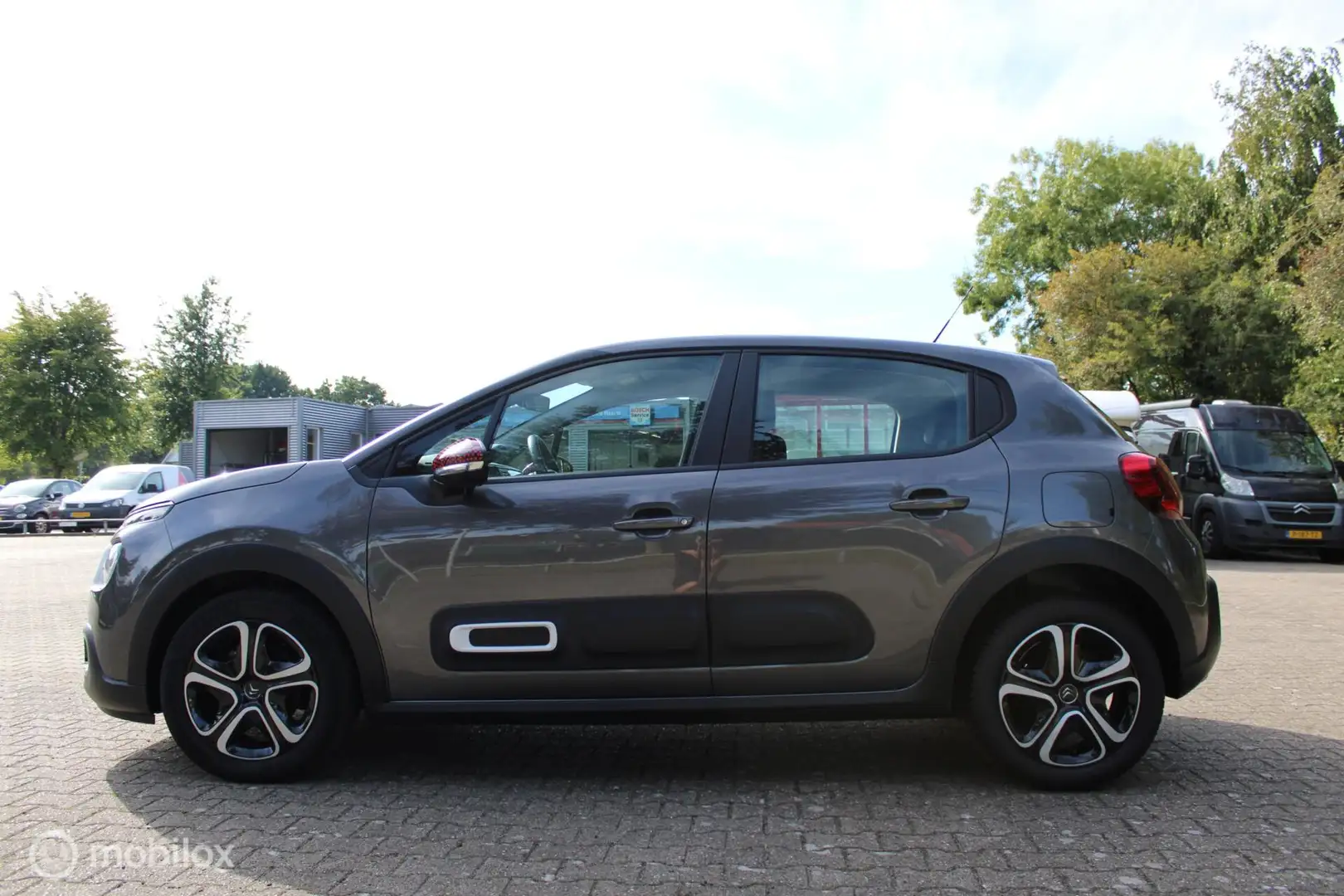 Citroen C3 1.2 PureTech You Grijs - 2