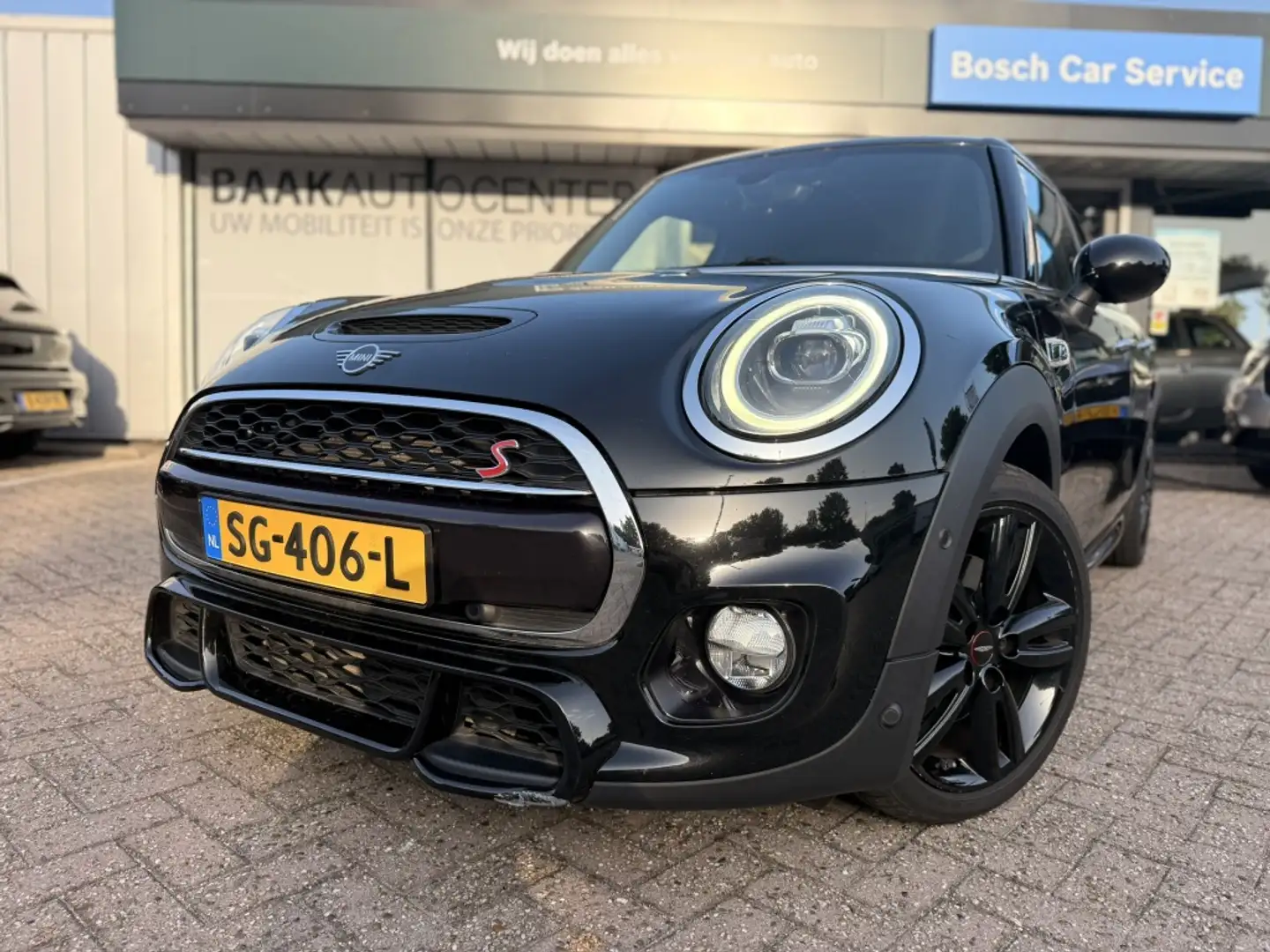 MINI Cooper S Mini 2.0 | 192PK | Keyless | Navi | Camera Zwart - 2
