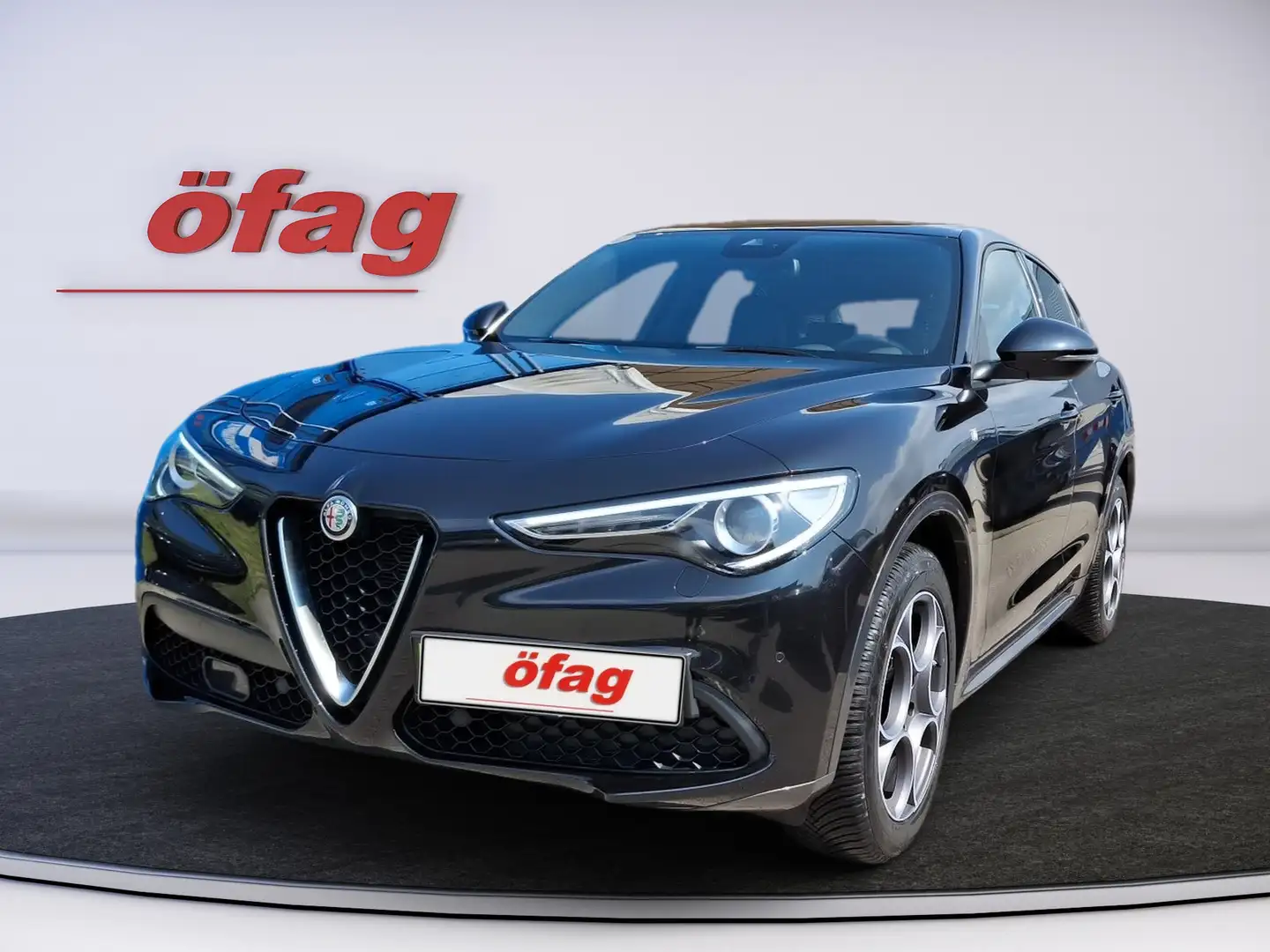 Alfa Romeo Stelvio Ti 2.0 16V 280 AT8 Q4 Schwarz - 2