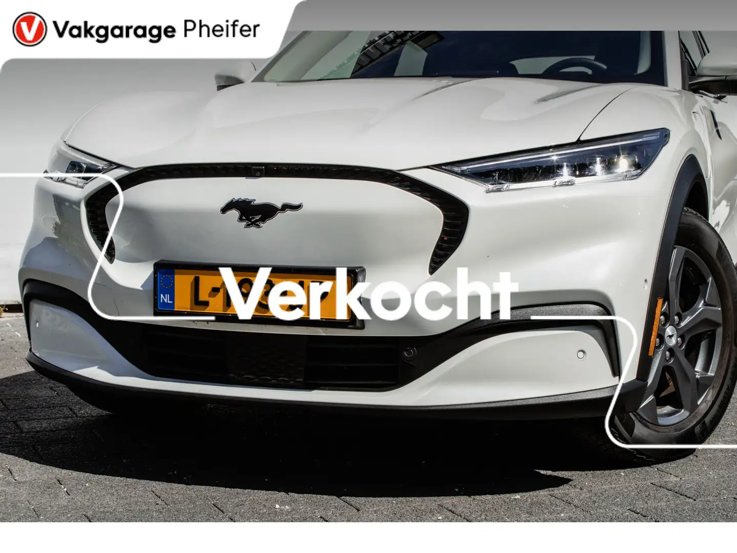 Ford Mustang Mach-E RWD 75 kWh Panoramadak/ B&O/ Lederen int./ 360 Cam Wit - 2