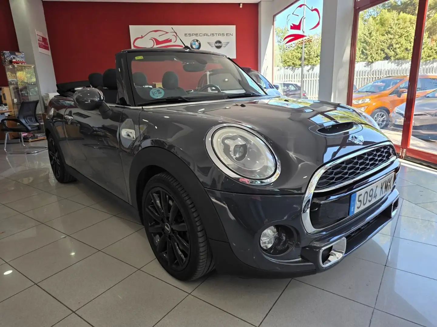 MINI Cooper S Cabrio Aut. Gris - 1