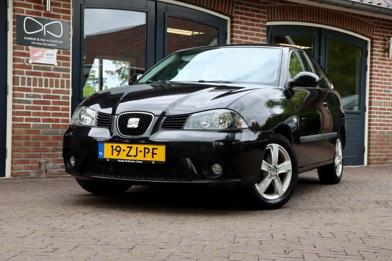 SEAT Ibiza 1.6-16V Freestyle | NAP | AIRCO | CRUISE | TREKHAA Zwart - 1