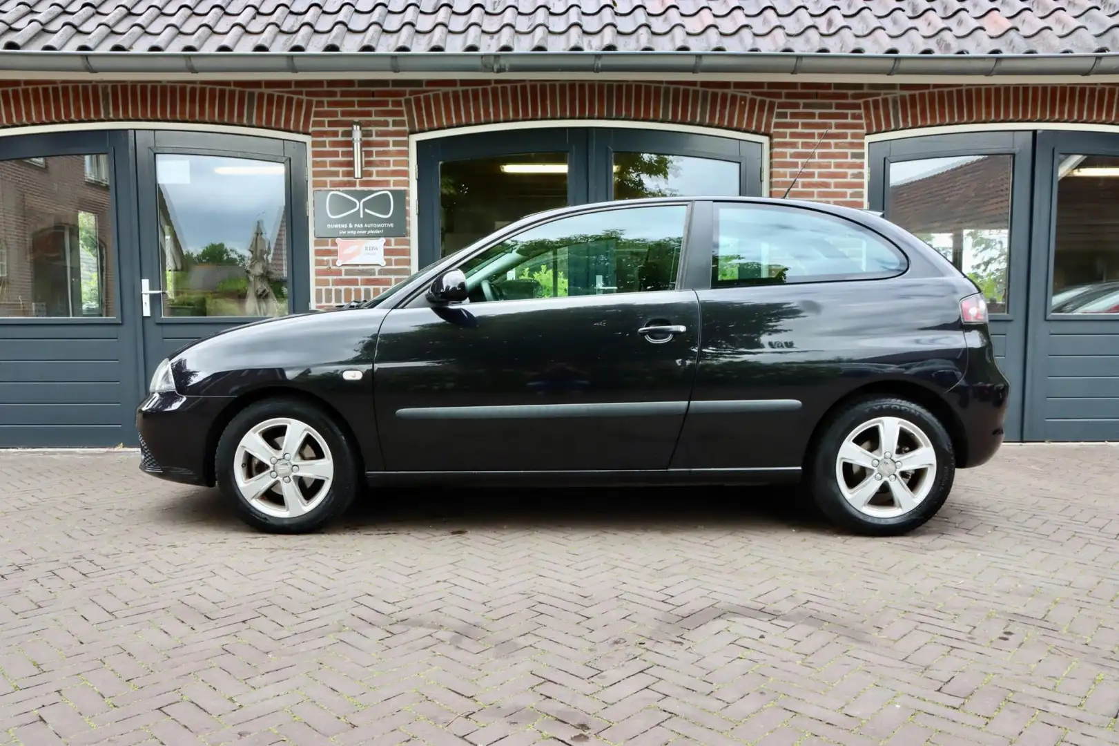 SEAT Ibiza 1.6-16V Freestyle | NAP | AIRCO | CRUISE | TREKHAA Zwart - 2