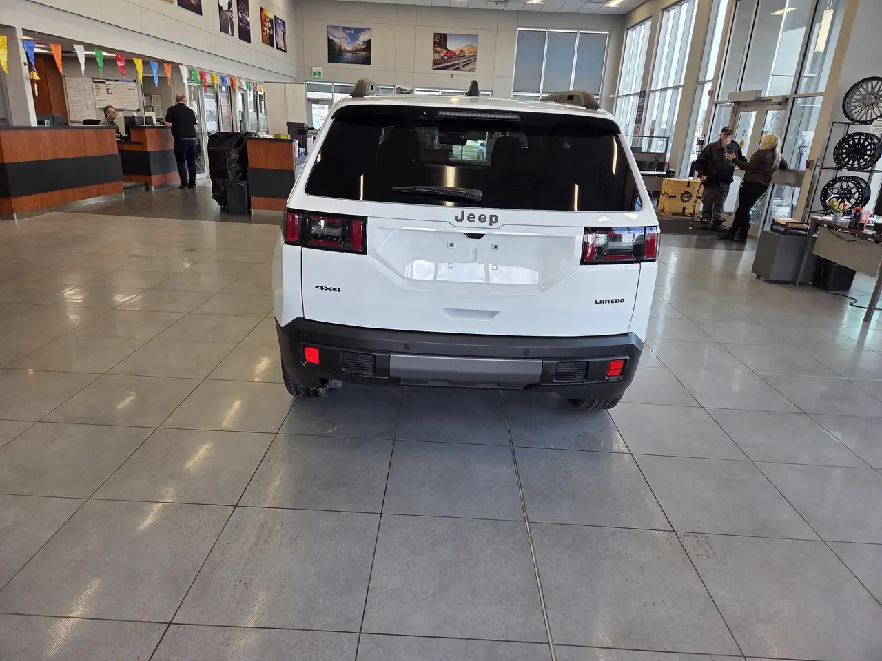 Jeep Cherokee снимка Jeep Cherokee