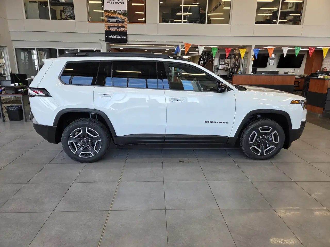 Jeep Cherokee снимка Jeep Cherokee