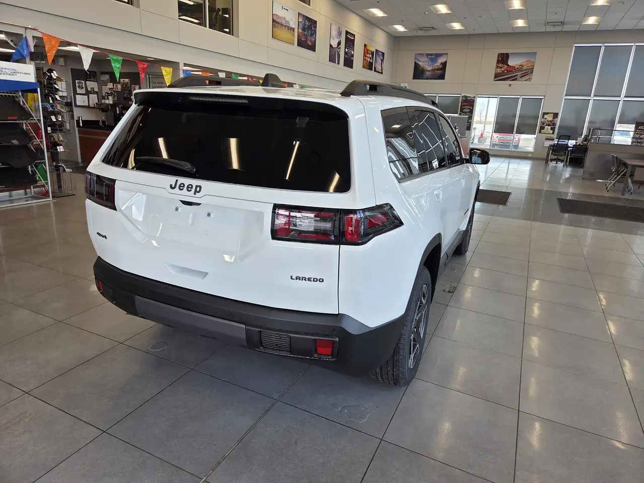 Jeep Cherokee снимка Jeep Cherokee