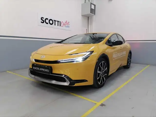 Toyota Prius 2.0 Plug-in Hybrid Lounge