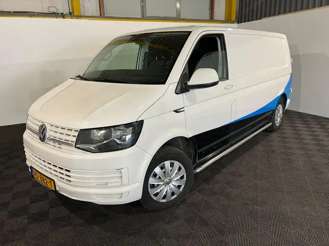 Volkswagen T6 Transporter 2.0 TDI L2H1 Comfortline