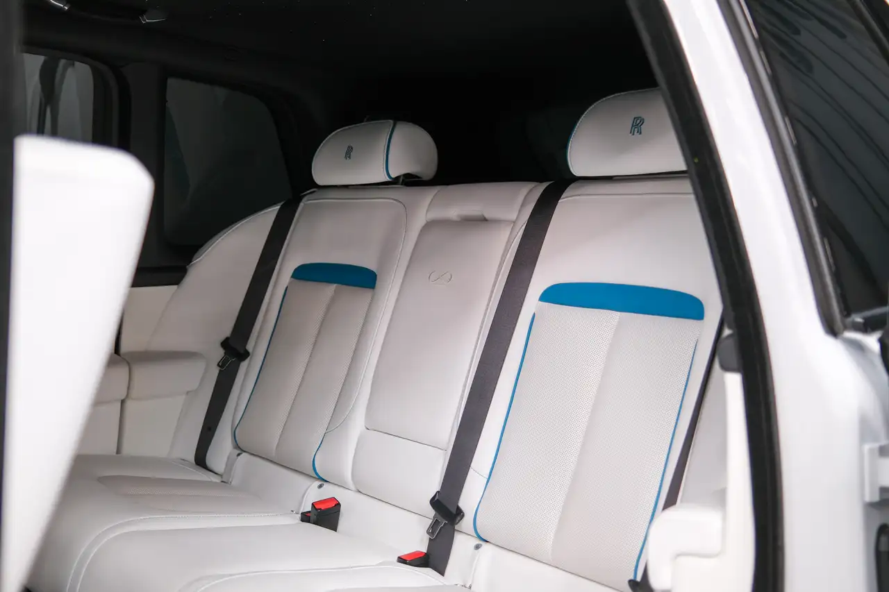 Rolls-Royce Cullinan снимка Rolls-Royce Cullinan