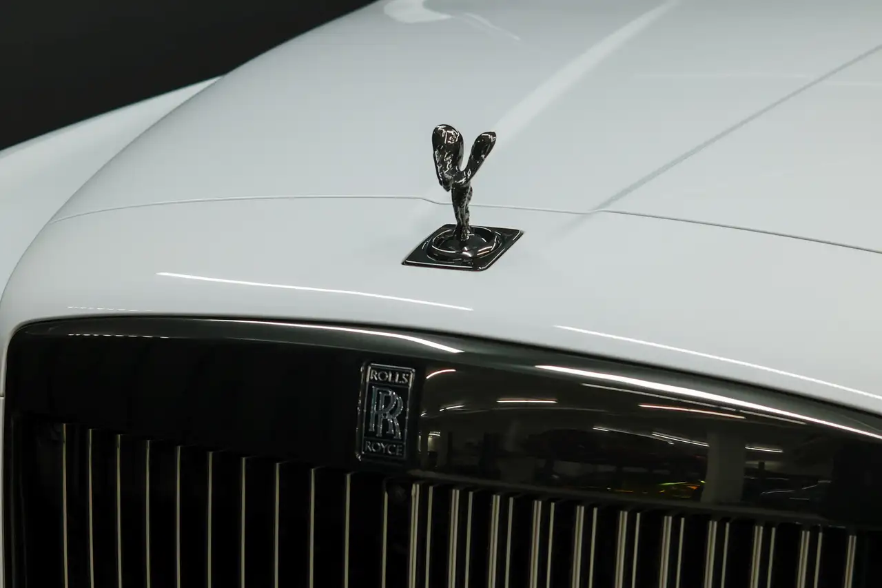 Rolls-Royce Cullinan снимка Rolls-Royce Cullinan