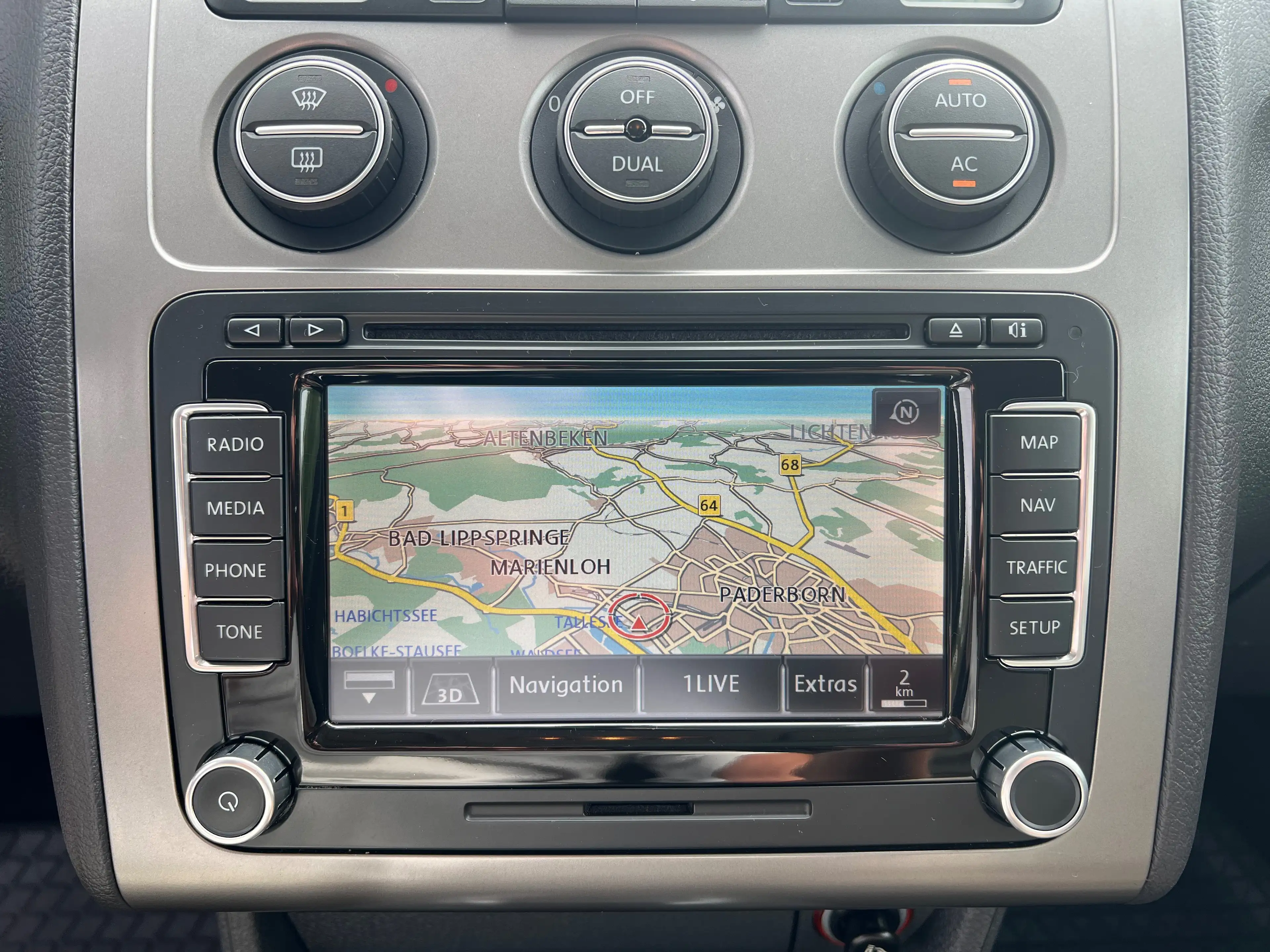 Volkswagen Cross Touran Touran 1.4 TSI DSG — photo 12