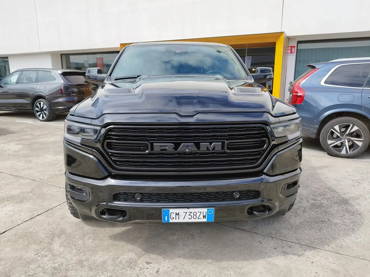 RAM 1500 5.7B/GPL V8 LIMITED NIGHT ED CREW CAB-PROMO ESTATE Noir - 2