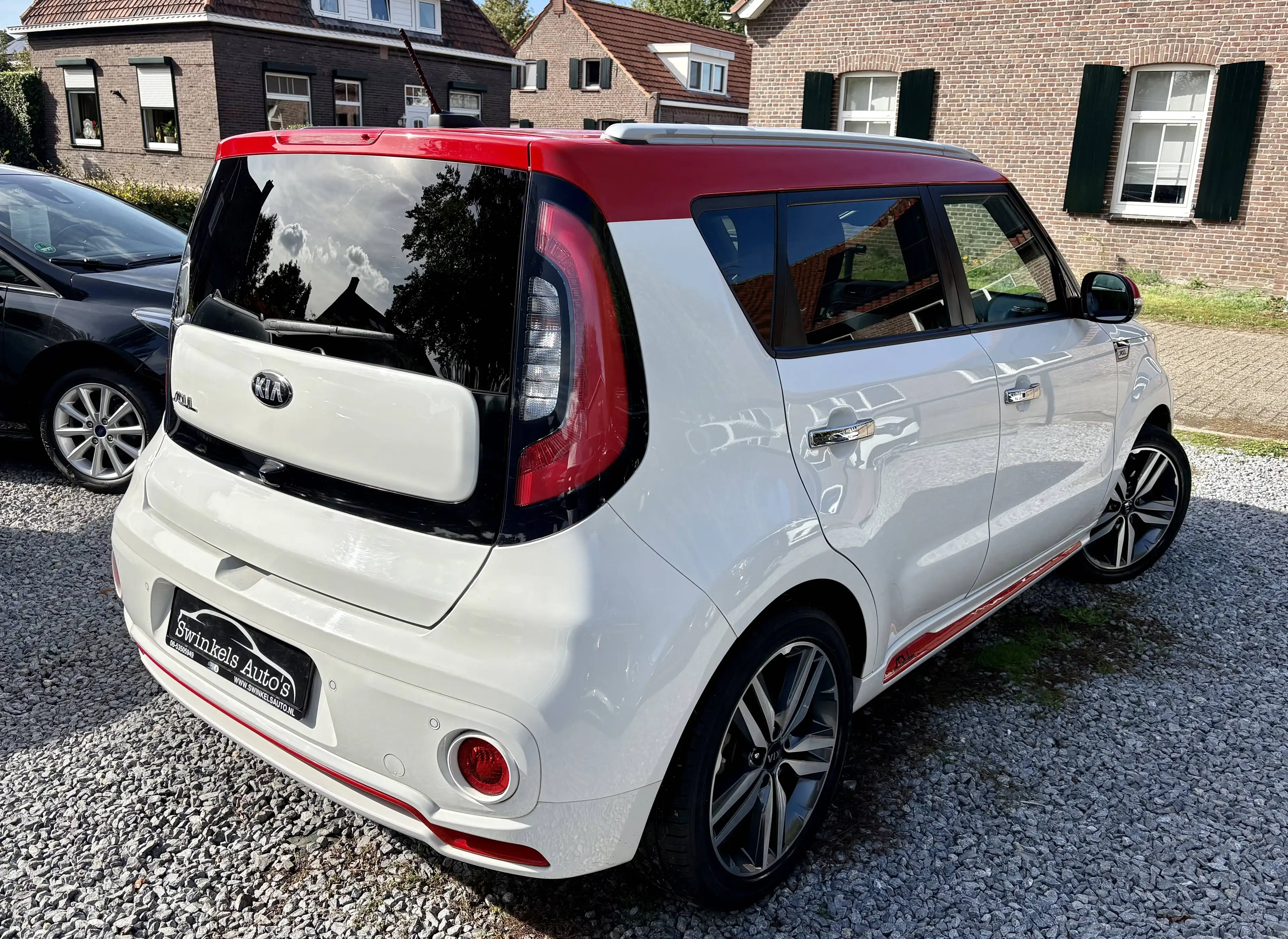 Kia Soul 1.6 Spirit 132pk-Bijna alle extra's!-zeer mooie staat-prijs is inclusief servicebeurt en garantie. — photo 3
