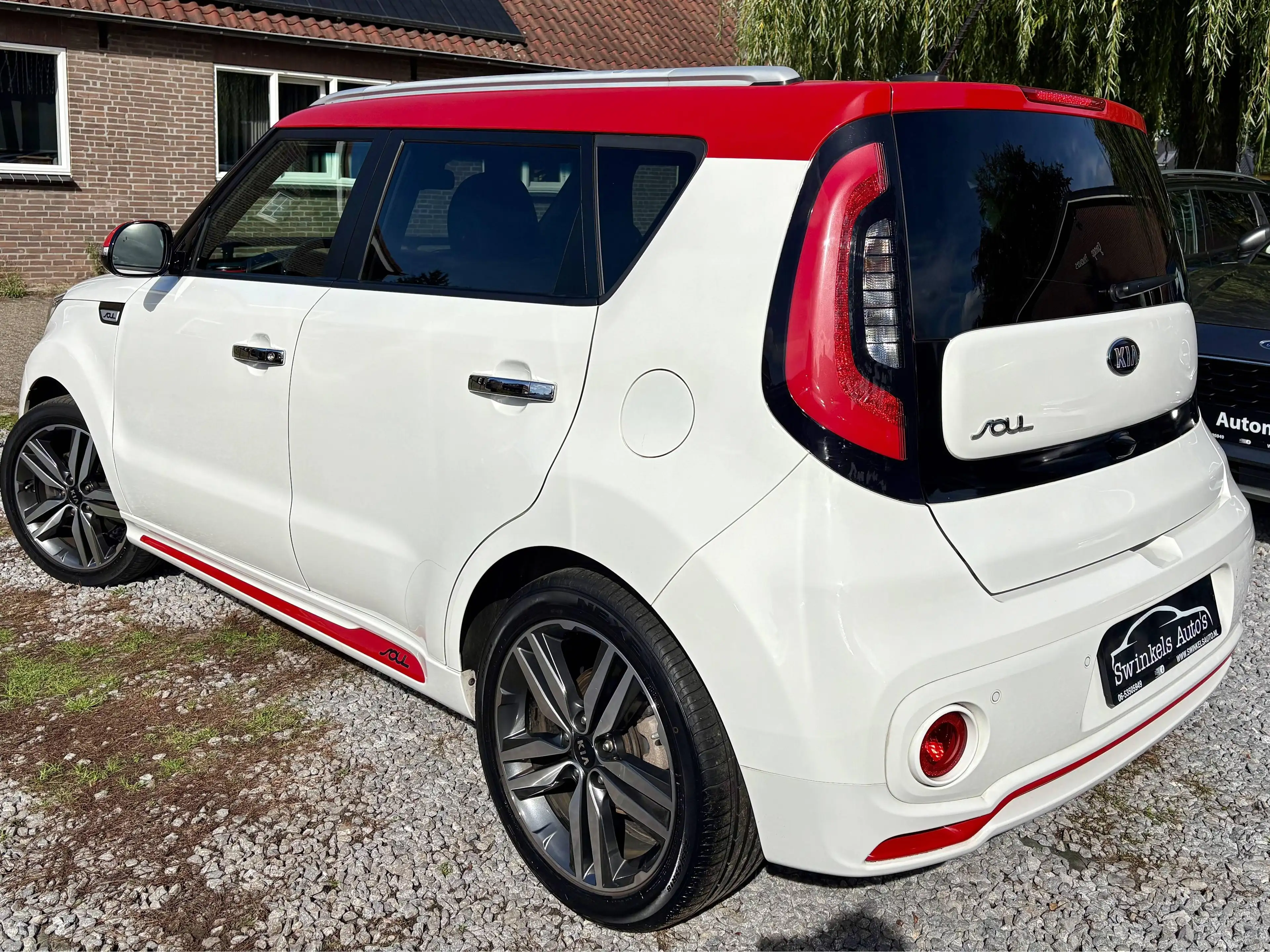 Kia Soul 1.6 Spirit 132pk-Bijna alle extra's!-zeer mooie staat-prijs is inclusief servicebeurt en garantie. — photo 4
