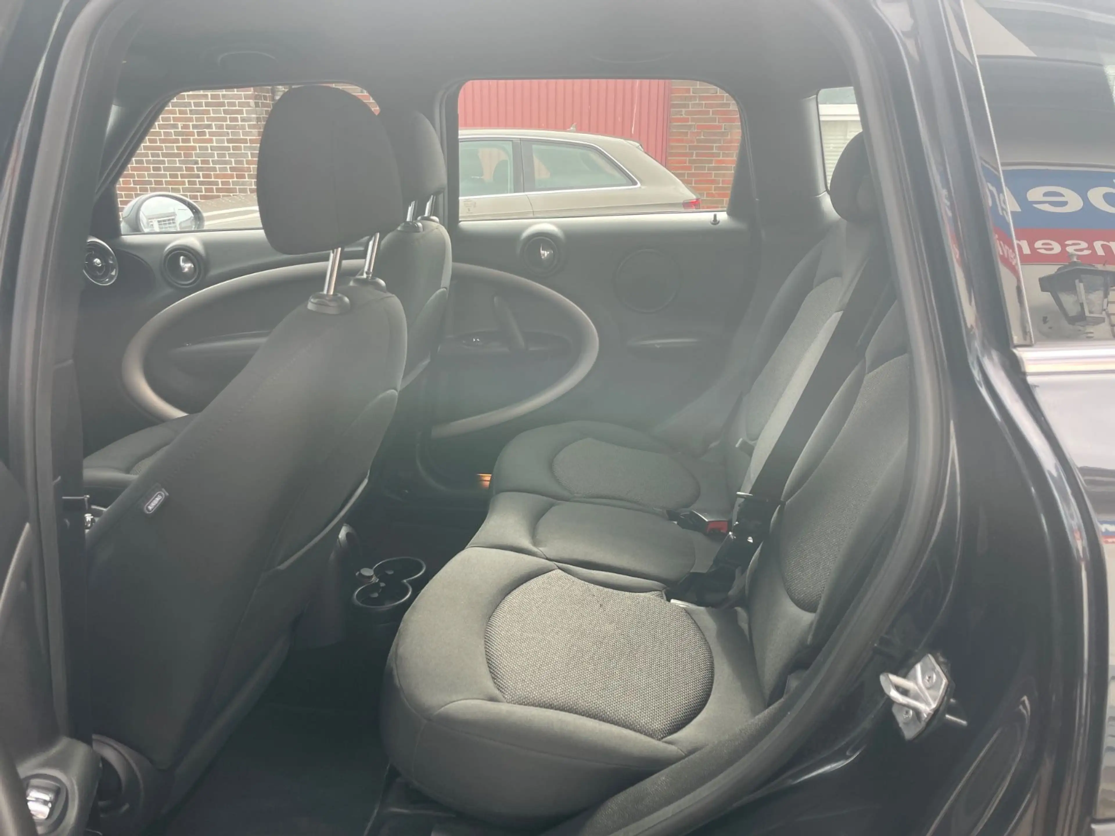 MINI One Countryman aus 2.Hand TÜV-AU NEU — photo 9