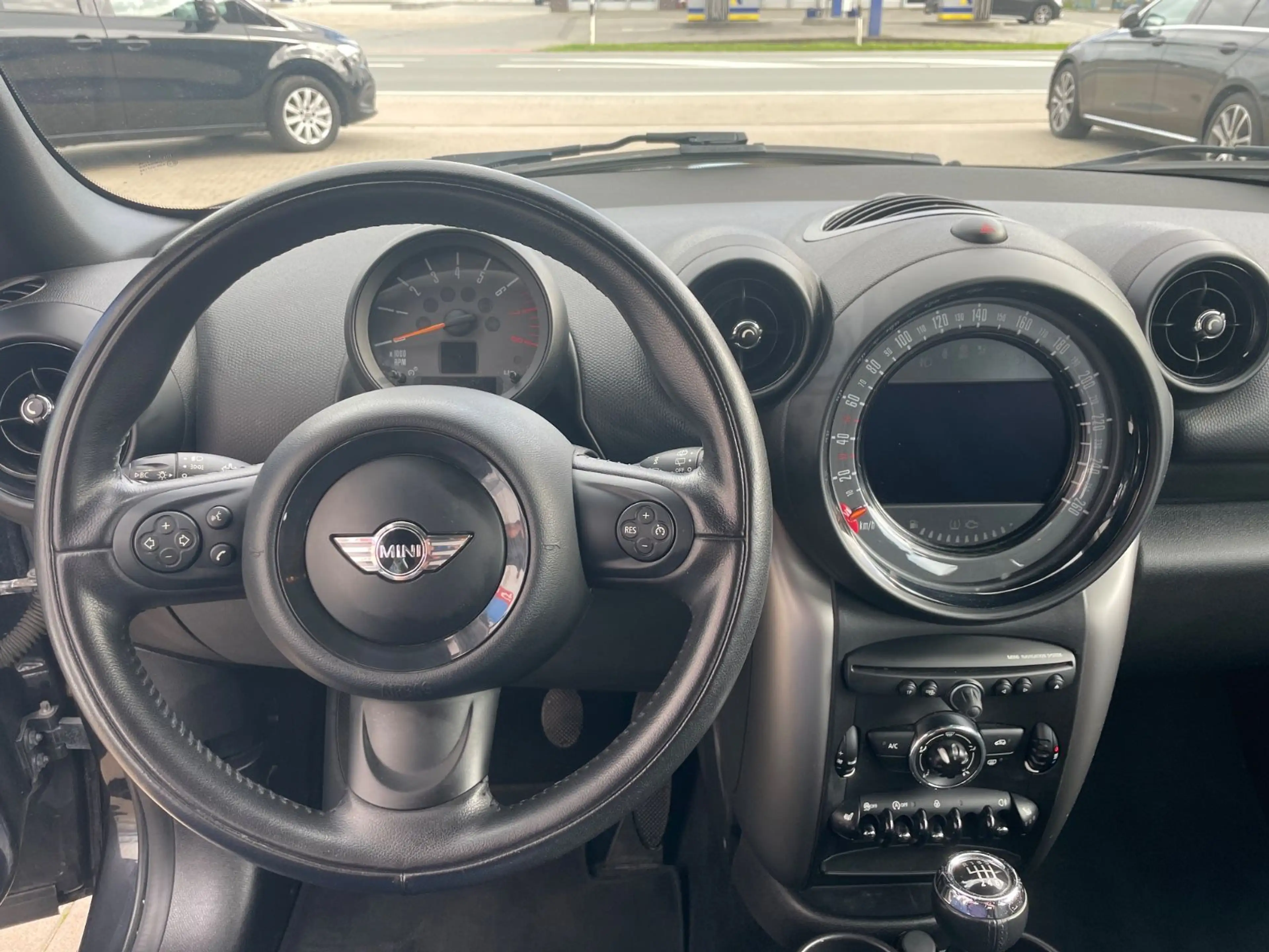 MINI One Countryman aus 2.Hand TÜV-AU NEU — photo 7