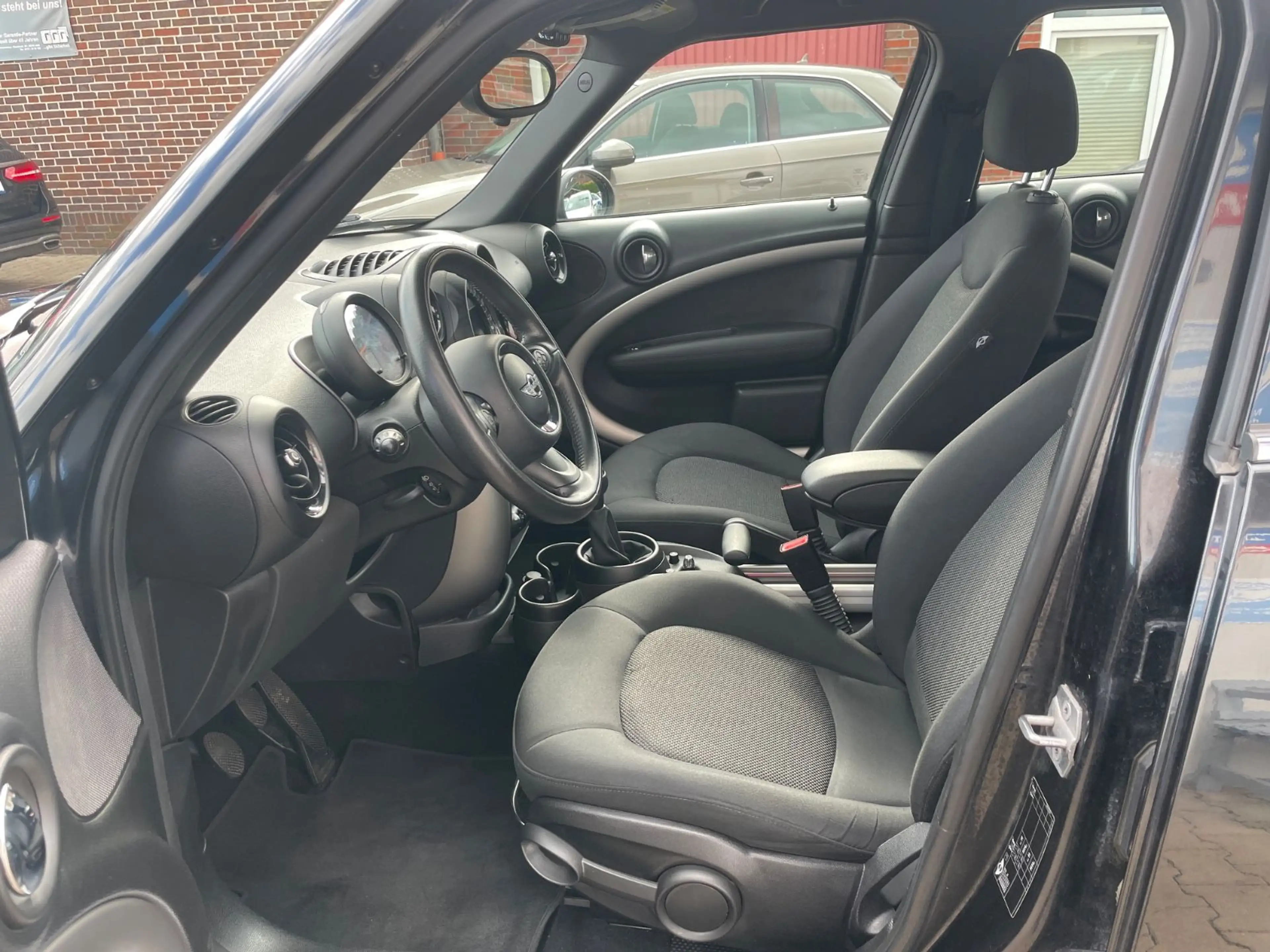 MINI One Countryman aus 2.Hand TÜV-AU NEU — photo 5