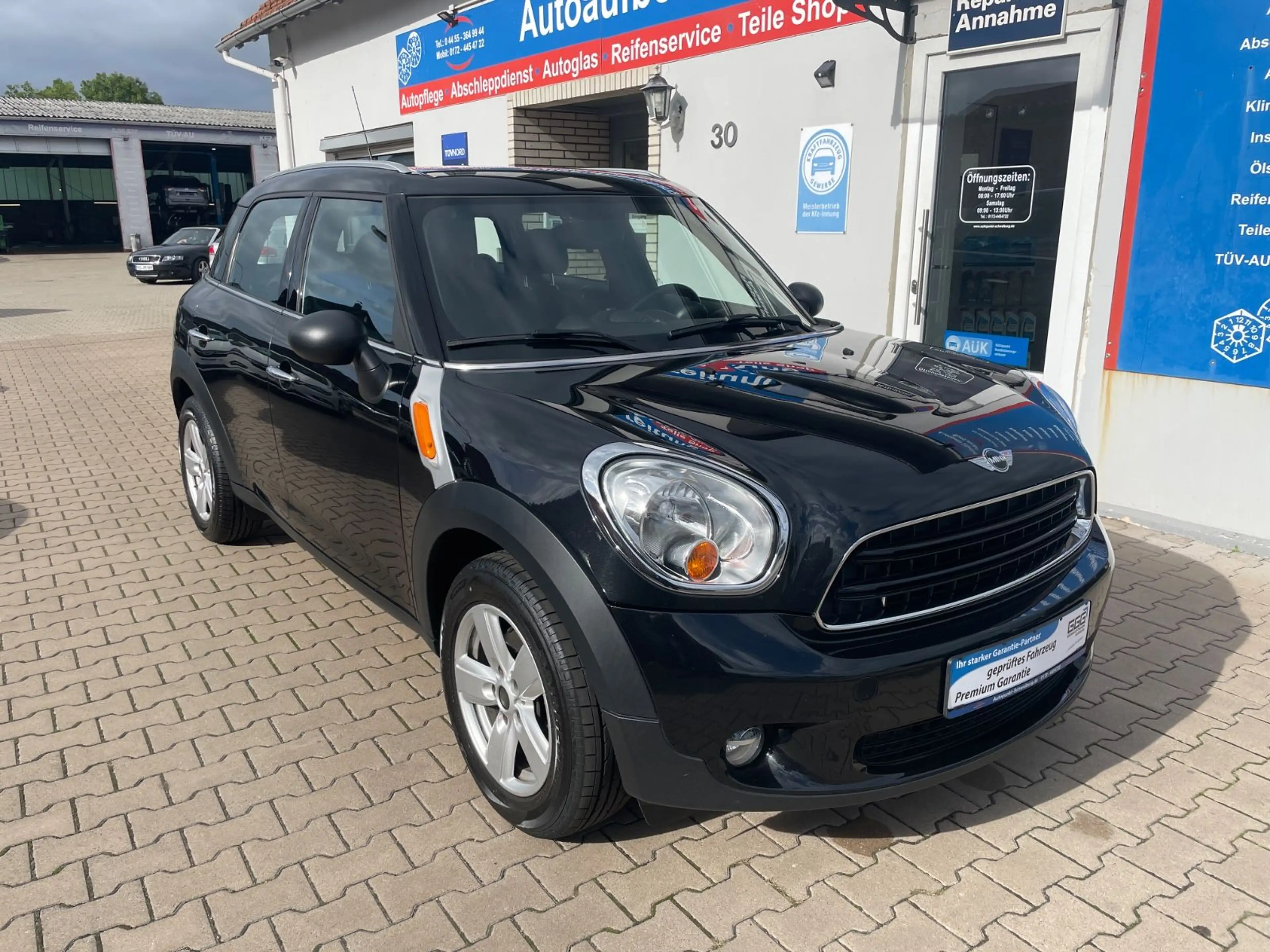 MINI One Countryman aus 2.Hand TÜV-AU NEU