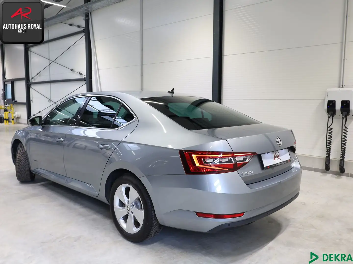 Skoda Superb Superb 1.5 TSI ERST:33TKM,BI-XENON,NAVI,1.HAND Gri - 2