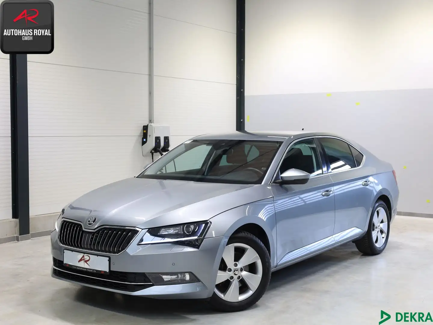 Skoda Superb Superb 1.5 TSI ERST:33TKM,BI-XENON,NAVI,1.HAND Gri - 1