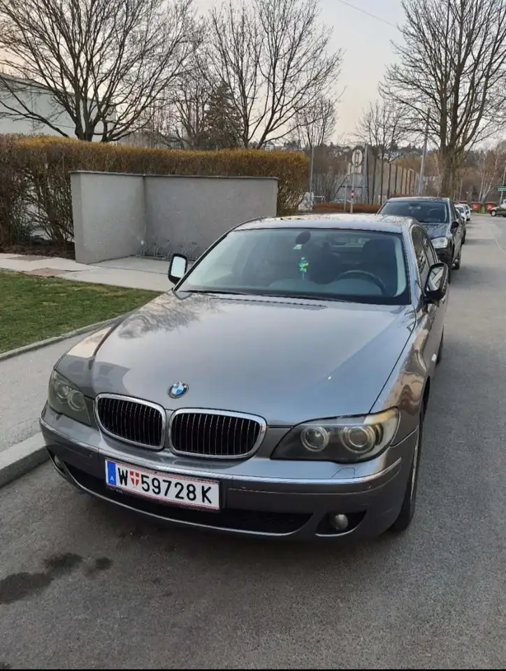 BMW 730