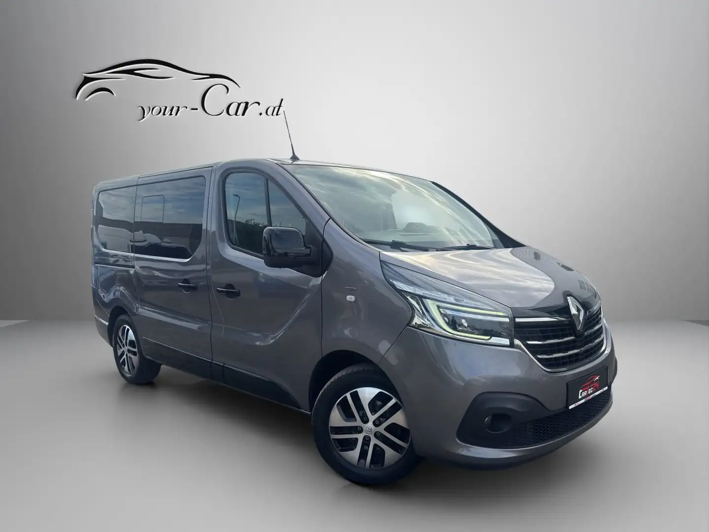 Renault Trafic SpaceClass Energy dCi 145 EDC Aut. *8-Sitzer* Grau - 1