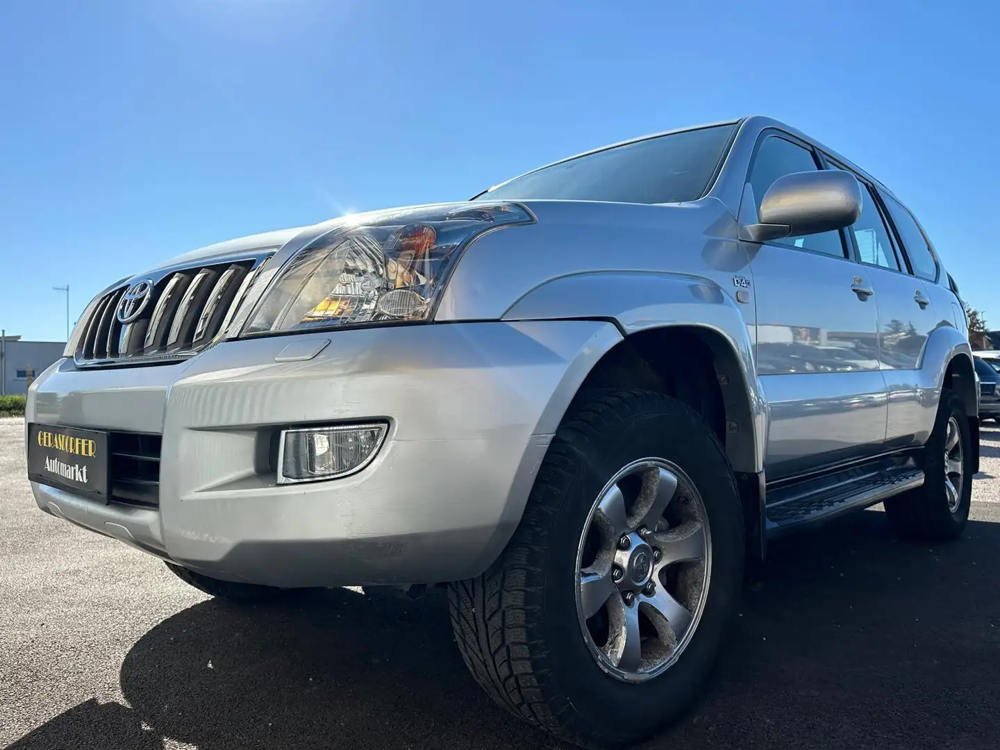 Toyota Land Cruiser 3.0 D-4D Aut. *Finanzierung* Grau - 2