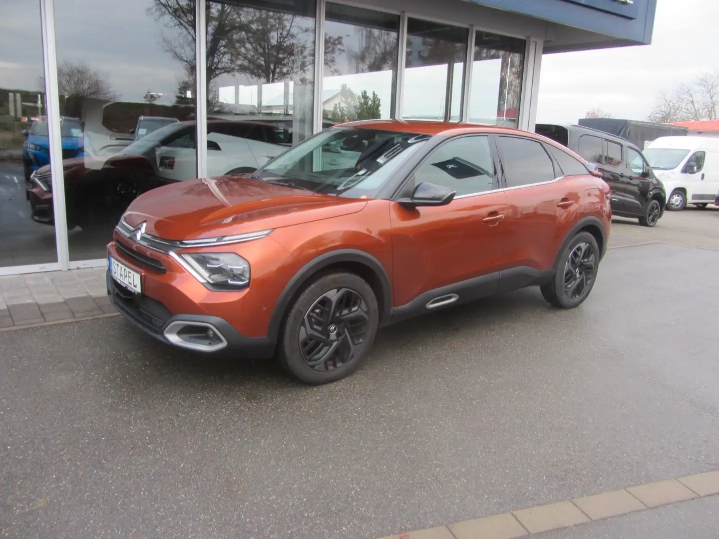 Citroen C4 PureTech 155 Stop&Start SHINE EAT8 Orange - 2