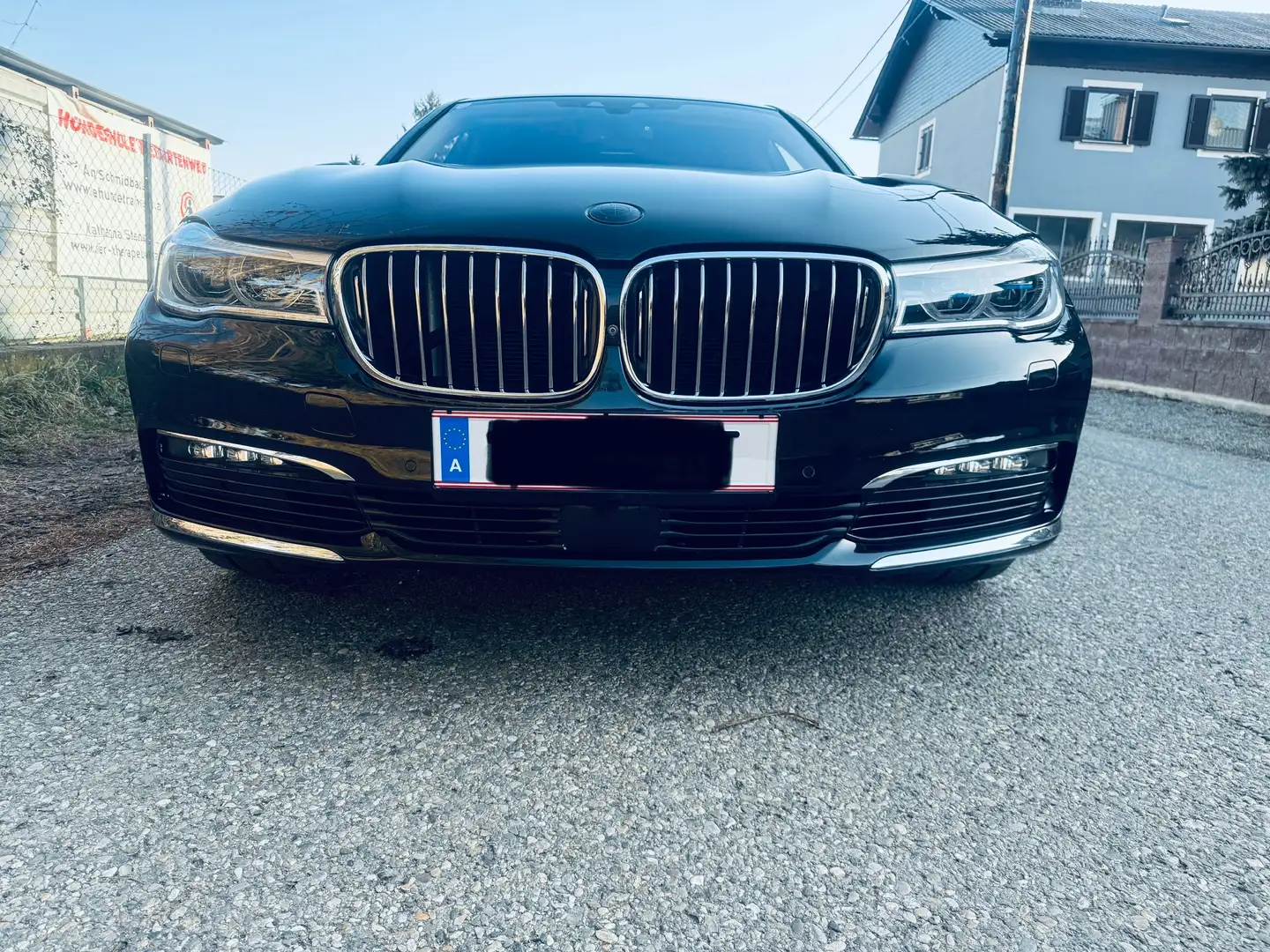 BMW 730 730d xDrive Aut. Schwarz - 2