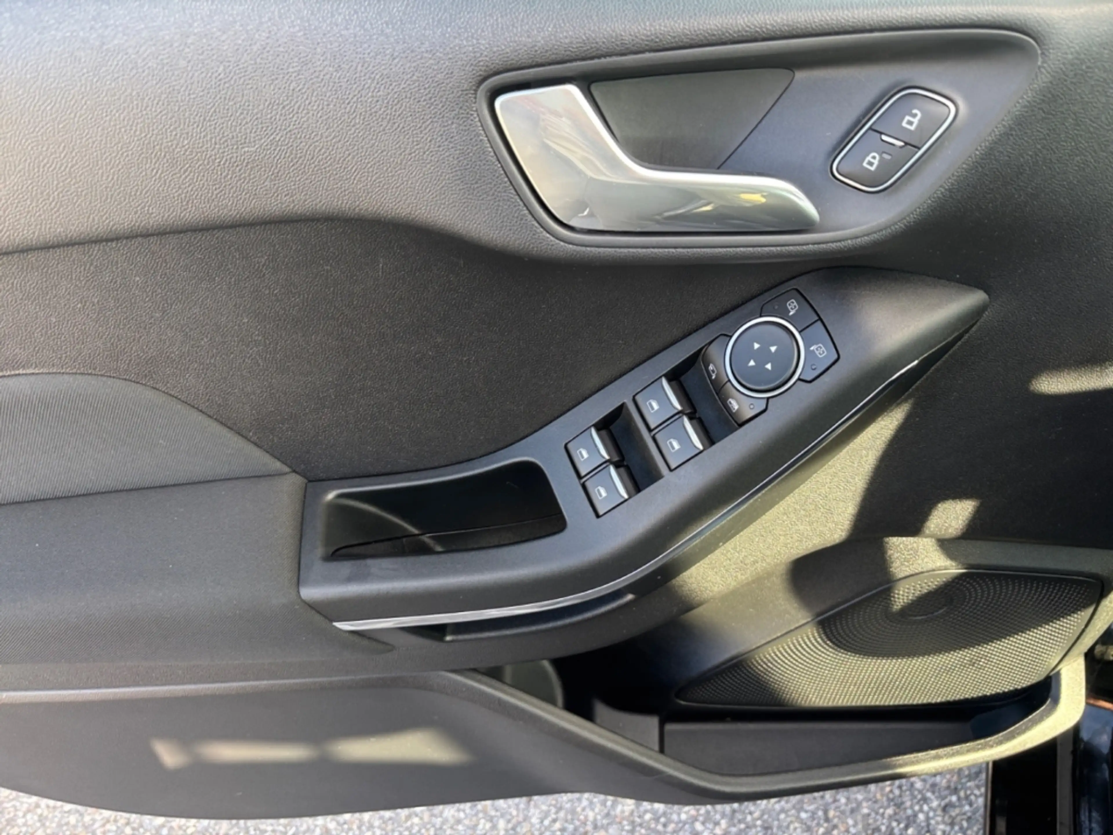 Ford Fiesta Titanium AHK PDC FSE BT USB eAS LED Apple CarPlay — photo 7