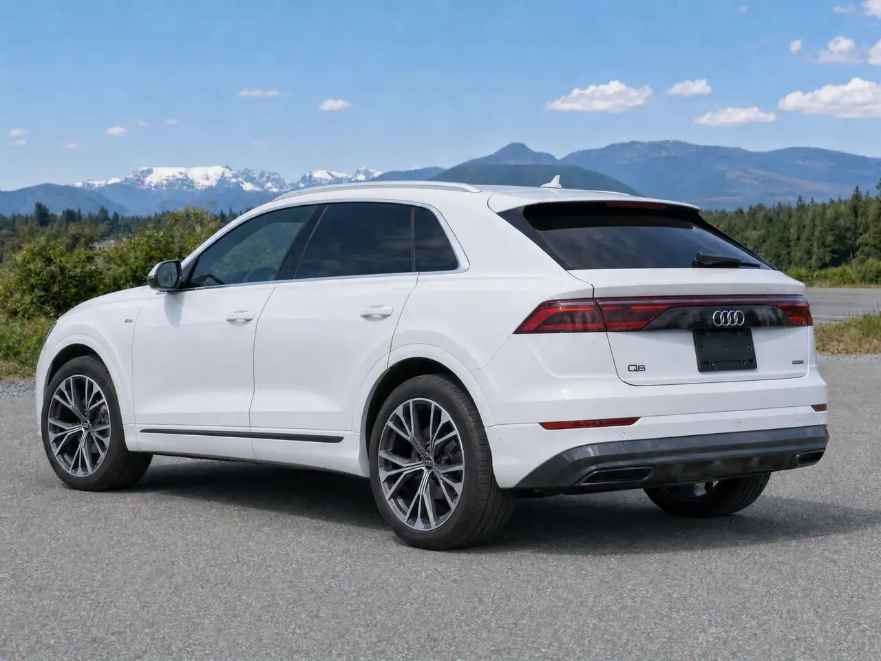 Audi Q8 photo Audi Q8