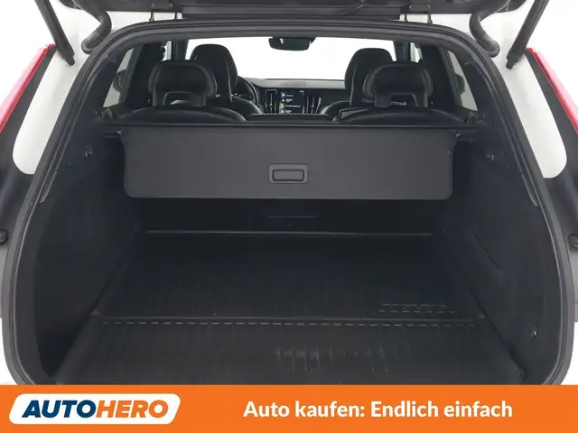 Volvo XC60 view 19