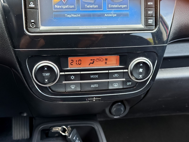 Mitsubishi Space Star 1.2 AUTOMATIK|KLIMAAUT|NAVI|KEYLESS|+ — photo 14