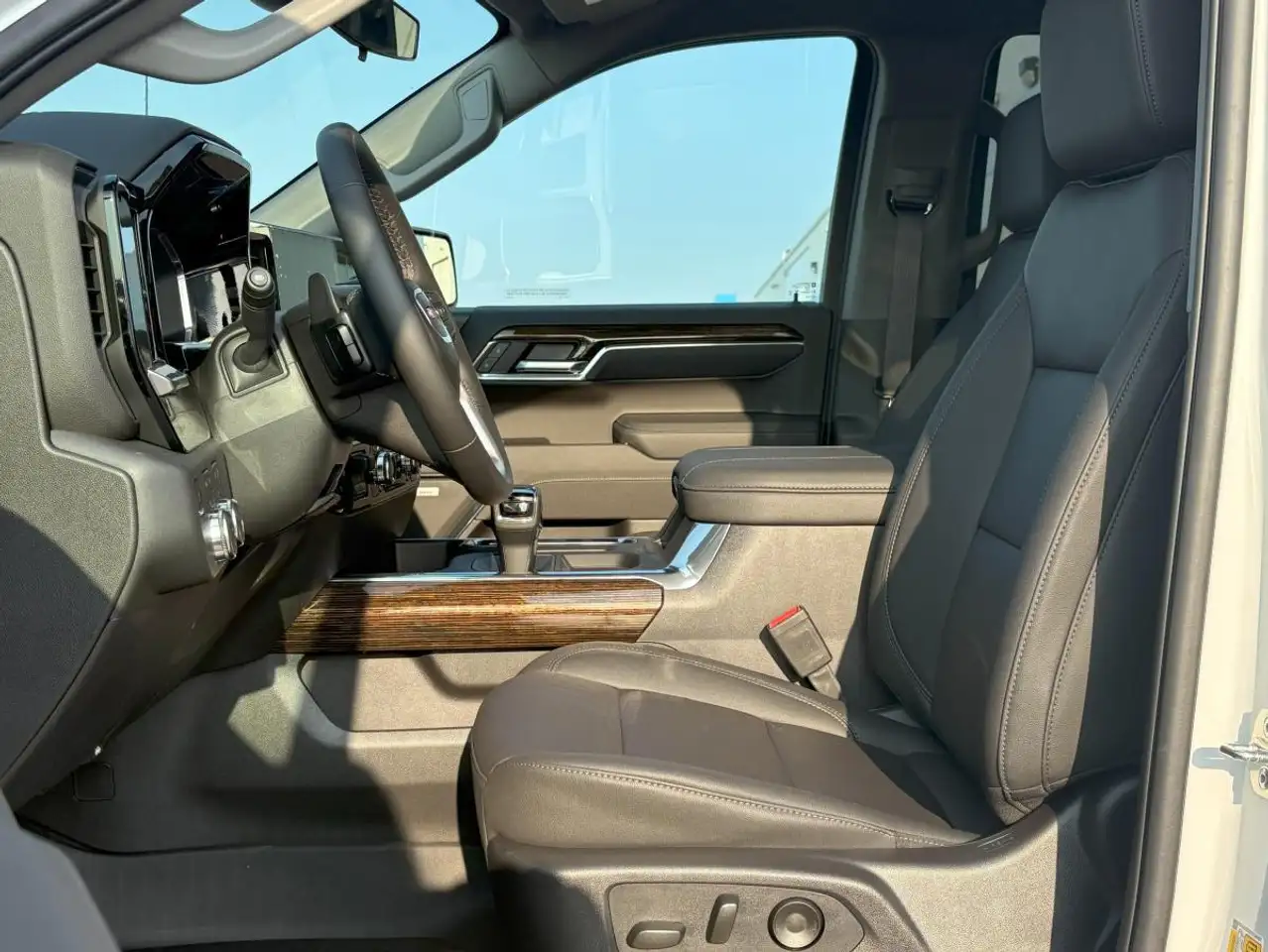 GMC Sierra 1500 снимка GMC Sierra 1500
