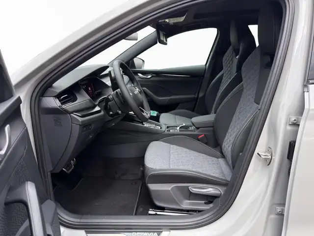 Skoda Octavia view 8