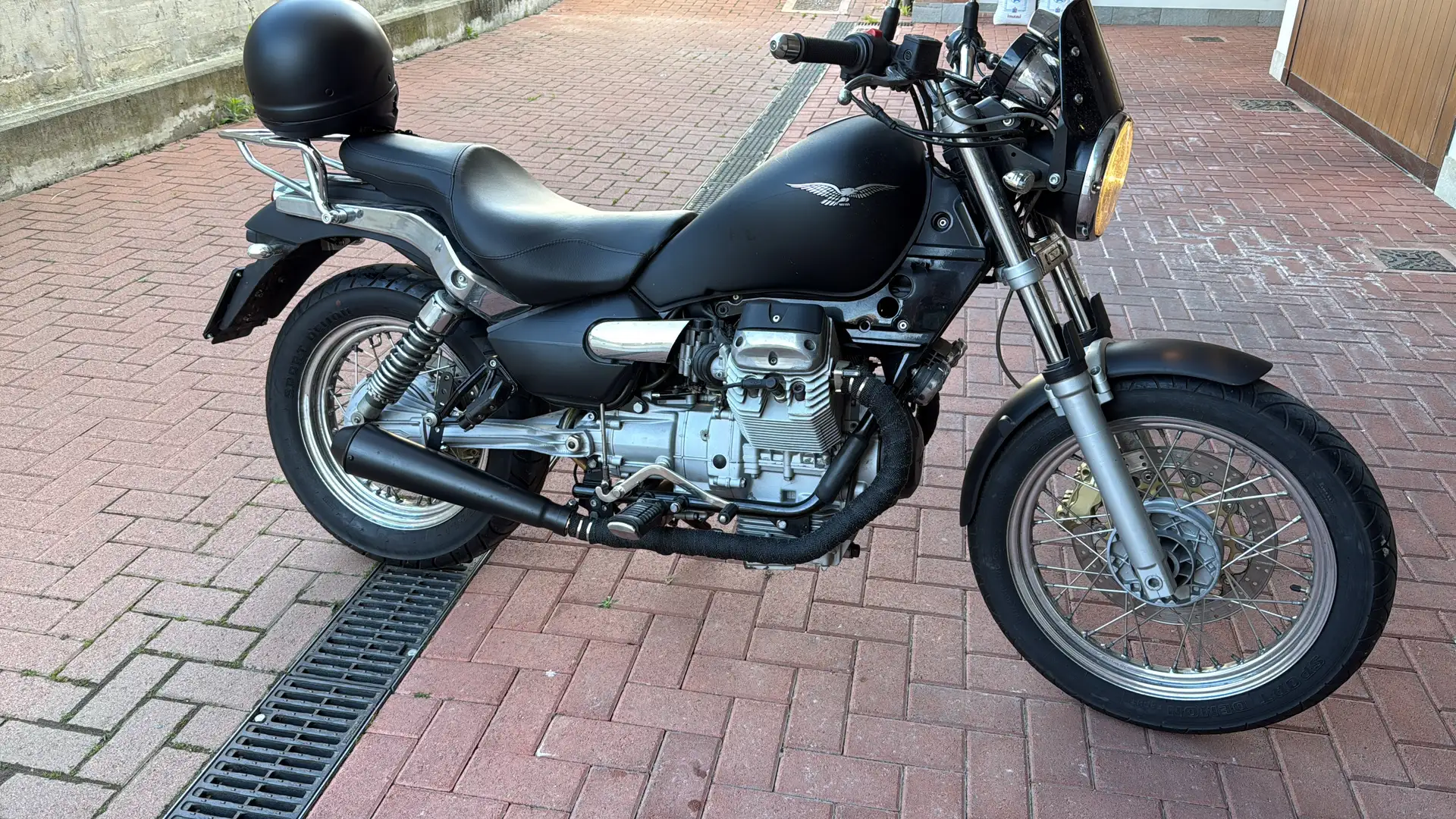 Moto Guzzi Nevada classic - 1